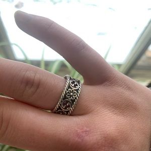 Flower Authentic Gucci Ring